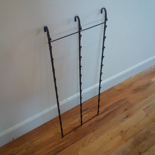 Triple Strip Hanging Display Rack with 39 Clip in Black
